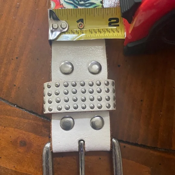 VTG White and Multi Color Ed Hardy Logo Leather Belt with rhinestones & studs ๐ฉ - Picture 12 of 16